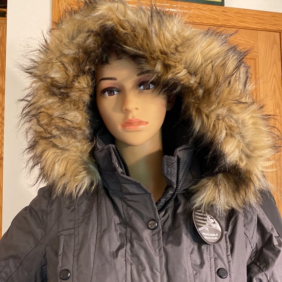 Madden Green hooded Parka -removable faux fur & loads of pockets.    Small.  NWT - Picture 8 of 14